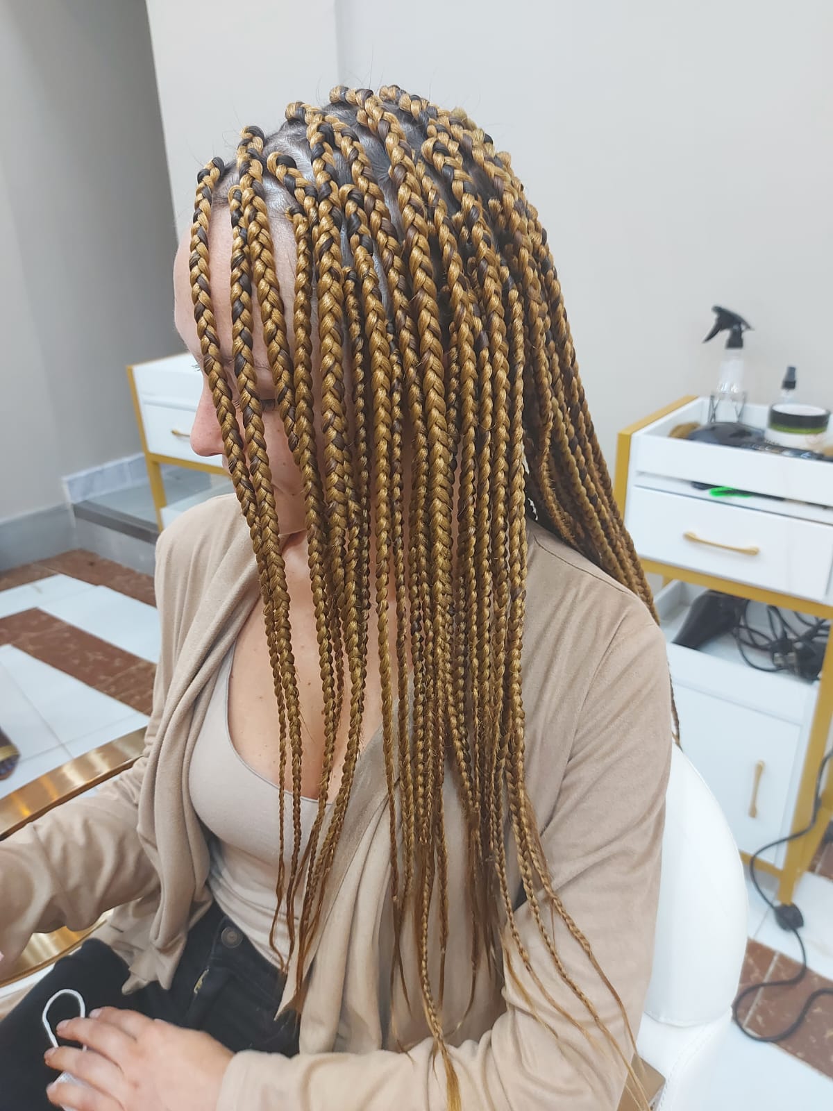 Services coucasiun braiding